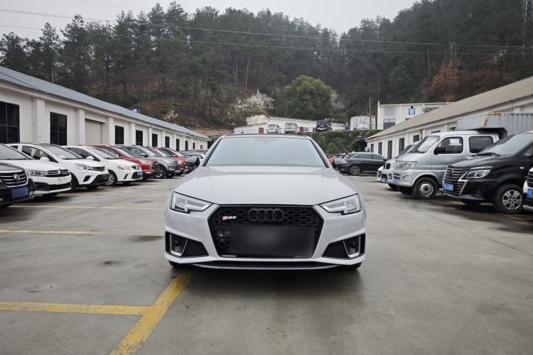 Used Audi A4L 2019 40 TFSI Fashion Edition China VI Emission Standard