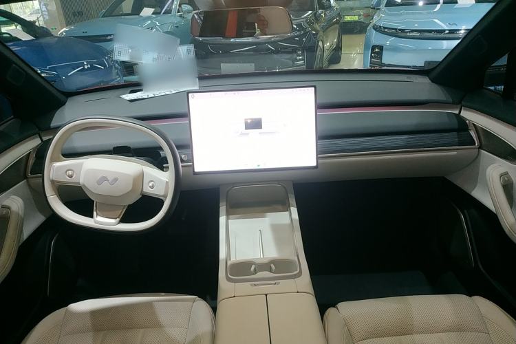 Used ONVO L60 2024 60 kWh Rear-Drive Version