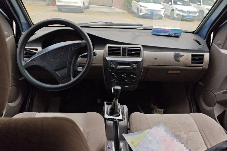 Used Wuling Rongguang 2011 1.2L Standard Version
