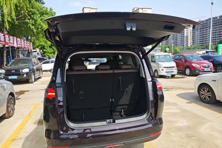 Used Wuling Starlight 730 2025 Model Pure Electric 500km Luxury Edition