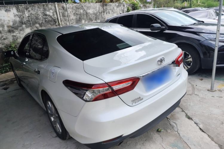 Used Toyota Camry 2018 2.0G Luxury Edition
