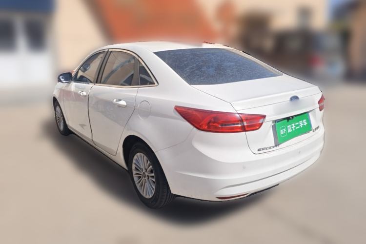 Used Ford Escort 2015 1.5L Automatic Comfort Edition
