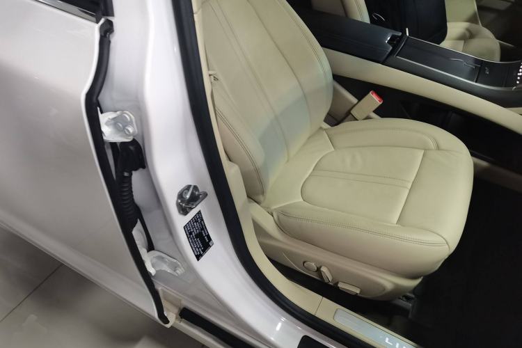 Used Lincoln MKZ 2014 2.0T Luxury Edition
