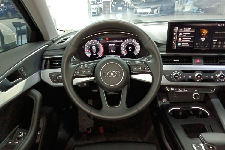 Used Audi A4L 2022 40 TFSI Fashion Dynamic Model