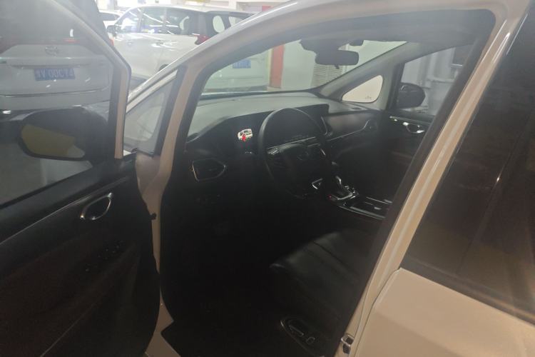 Used GAC Trumpchi M6 2023 PRO 270T DCT Luxury Edition
