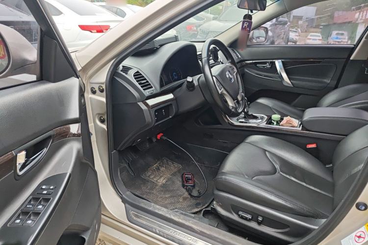 Used CHANGAN Raeton 2014 1.8T Automatic Prestige Anniversary Edition China IV Standard