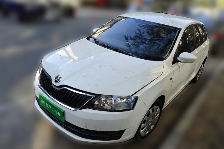 Used Skoda Rapid Spaceback 2014 1.6L Automatic Enjoyment Edition