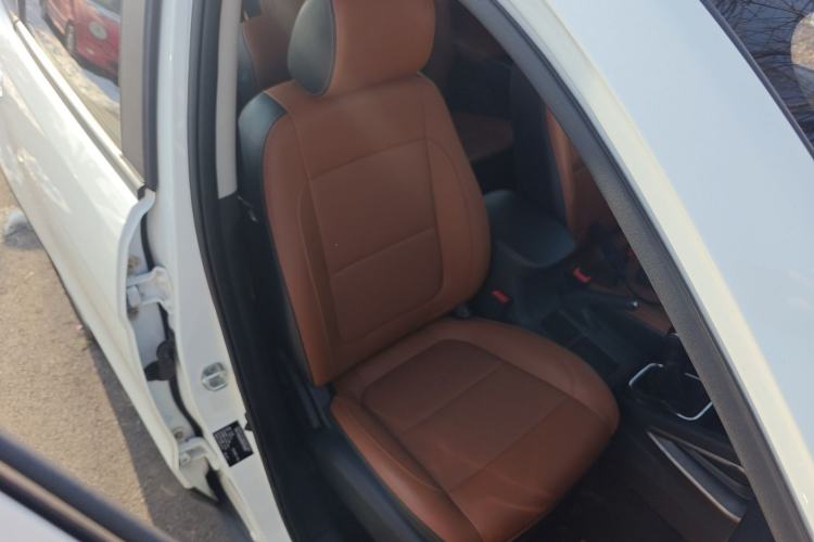 Used Oshan CX70 2016 1.6L Manual Luxury Model