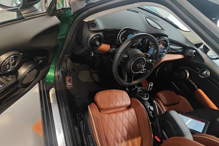 Used MINI 2022 Updated 1.5T COOPER Artist