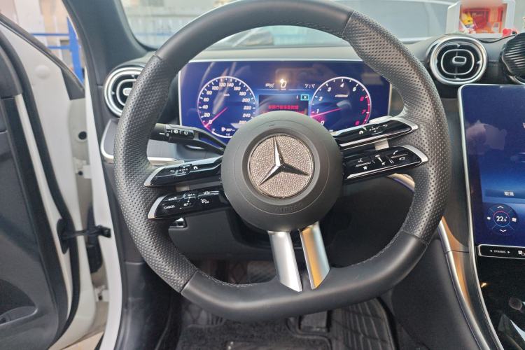 Used Mercedes-Benz GLC 2024 GLC 260 L 4MATIC Luxury Model 5 Seats