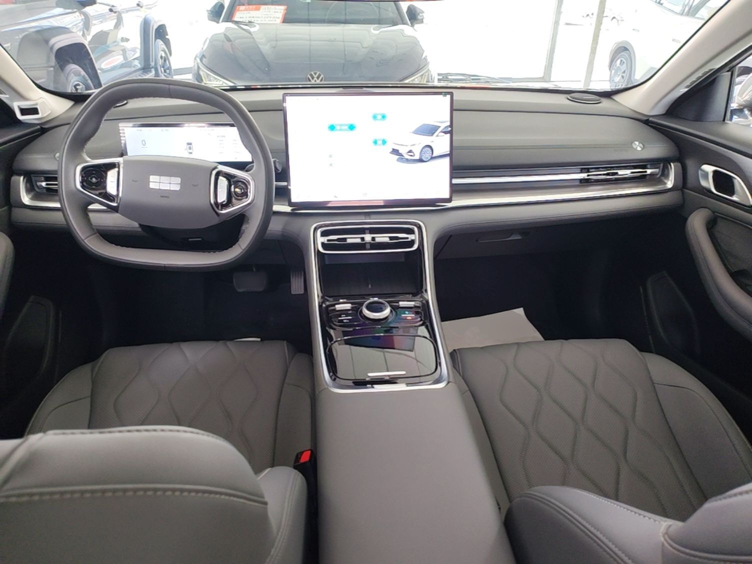 Geely Galaxy A7 2025 Model EM-i 150km Long-Distance Edition — снимка 12
