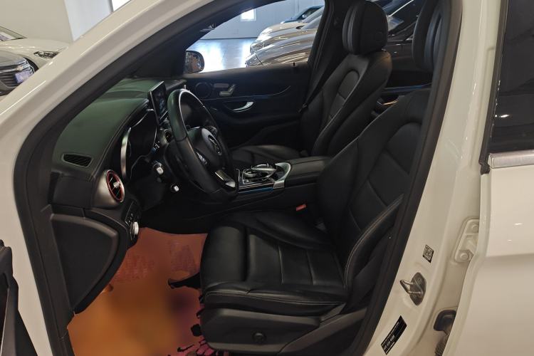 Used Mercedes-Benz GLC 2019 Facelift GLC 260 L 4MATIC Luxury Model
