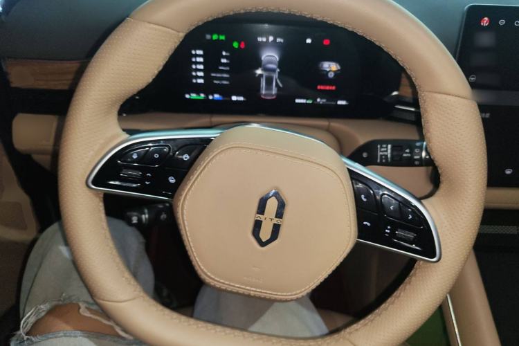 Used Hima AITO M7 2024 1.5T Intelligent Driving Rear-Drive Ultra Version 6 Seats
