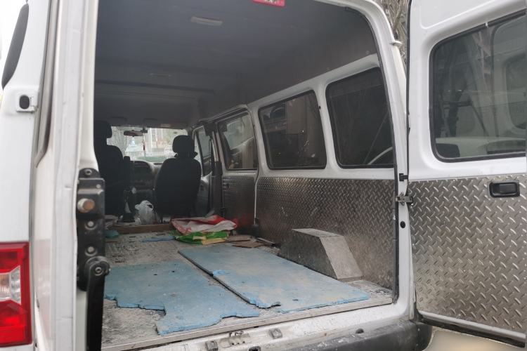 Used JMC Transit 2019 2.8T Commercial Version Long Wheelbase Mid-Roof 6-Seater Rear Single Tire China VI Emission Standard – JX493