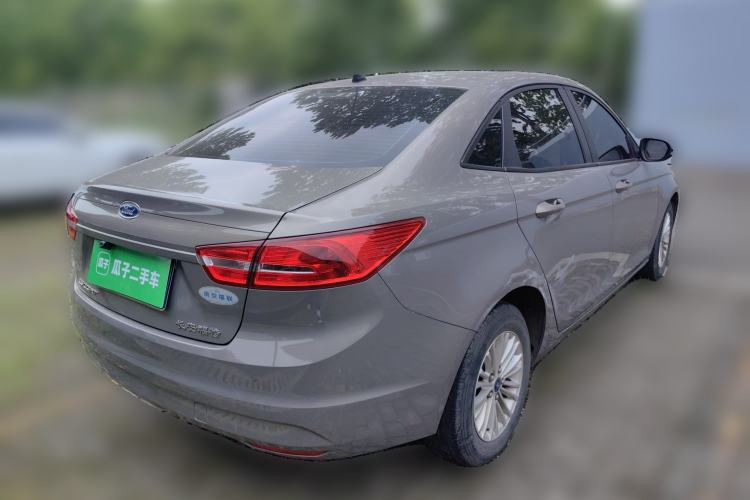 Used Ford Escort 2015 1.5L Manual Comfort Model
