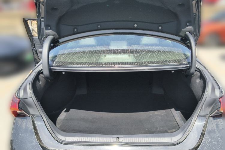 Used Toyota Avalon 2019 Dual-Engine 2.5L Luxury Edition China VI Standard Trunk