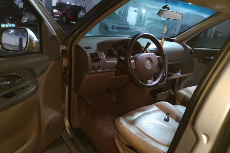 Used Buick GL8 2011 2.4L CT Comfort Edition