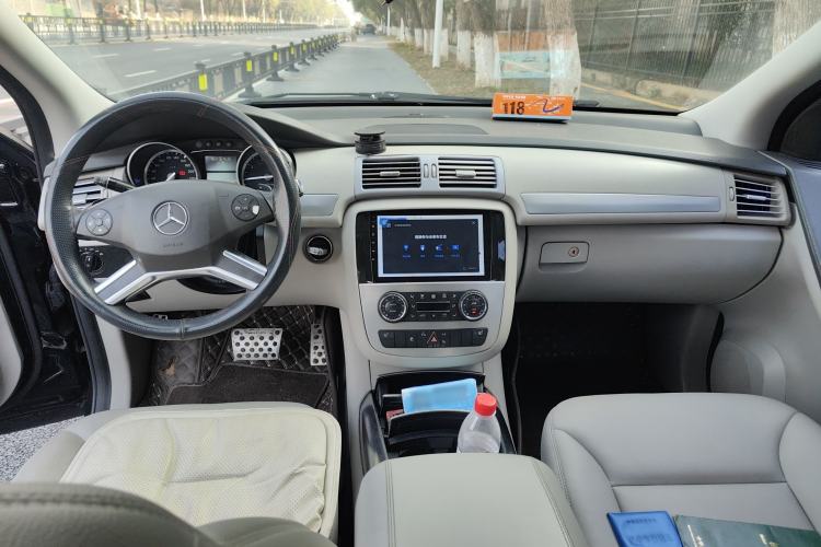 Used Mercedes-Benz R-Class 2011 R 300 L Business Model