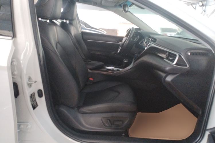 Used Toyota Camry 2019 Revised Version 2.5G Luxury Edition
