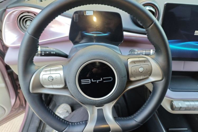 Used BYD Dolphin 2023 420 km Fashion Edition