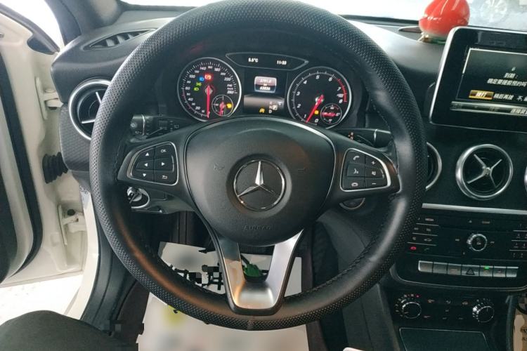 Used Mercedes-Benz A-Class (Import) 2017 Revised A 200 Dynamic Edition
