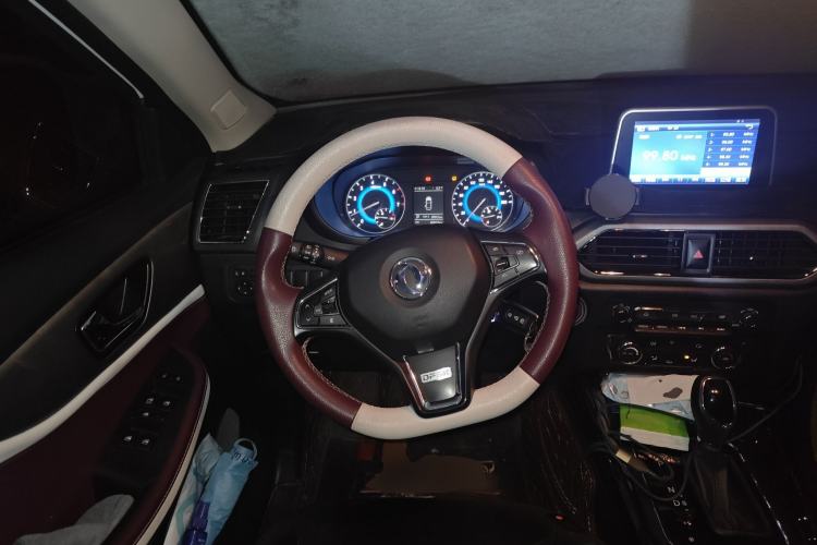 Used Dongfeng Fengon S560 2019 1.8L CVT Elite Model Steering Wheel