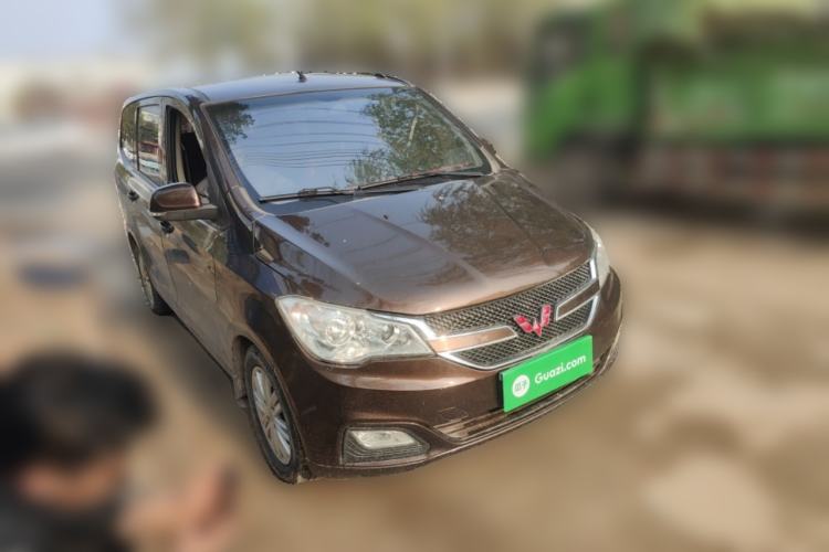 Used Wuling Hongguang 2015 1.5L S1 Standard China V-Emission Standards Front Right 45 Deg