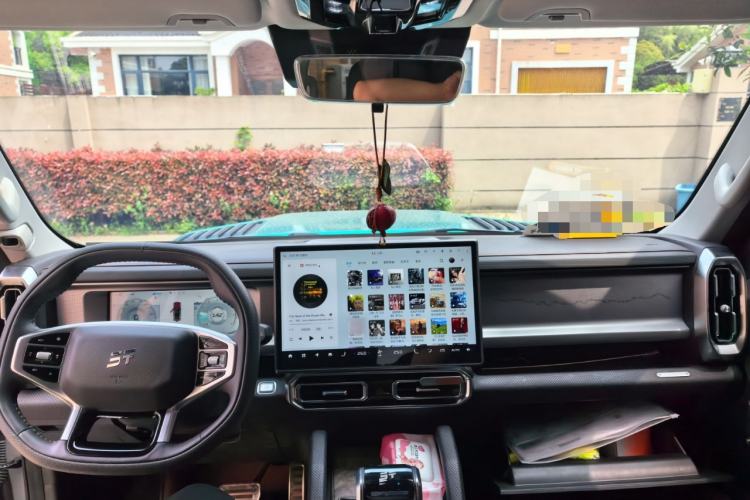 Used JETOUR Traveler 2025 2.0TD DCT Four-Wheel Drive Star Guardian Center Console