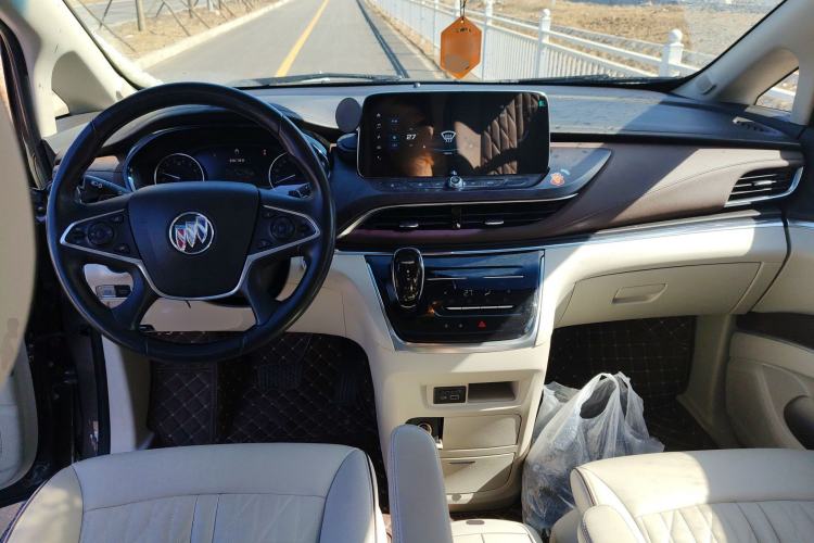 Used Buick GL8 2023 Land Executive Class Smart Enjoyment Model