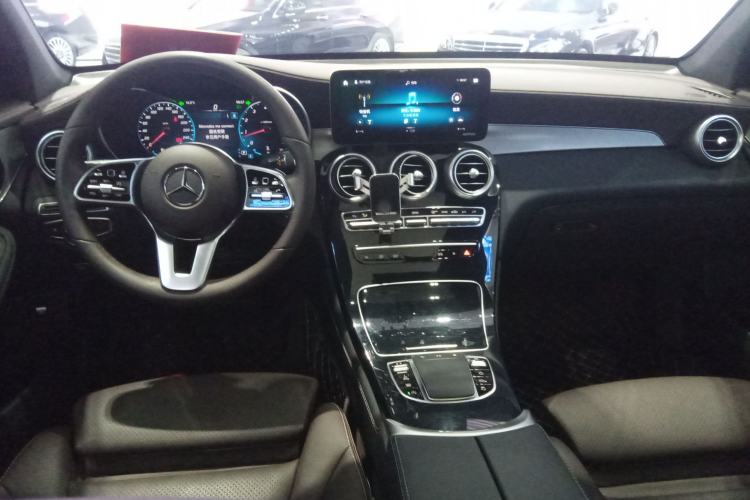 Used Mercedes-Benz GLC 2020 Facelifted GLC 260 L 4MATIC Dynamic Edition
