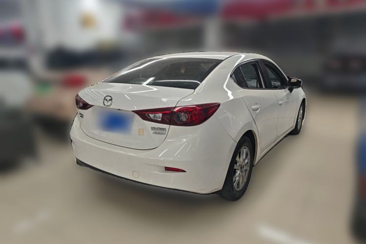 Used Mazda 3 Axela 2014 Sedan 1.5L Manual Comfort Model