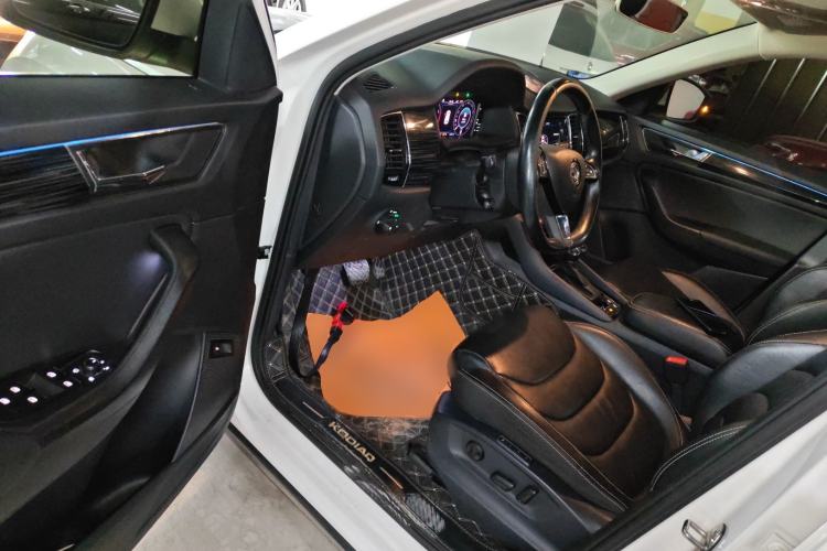 Used Skoda Kodiaq 2019 Facelifted TSI380 7-Seater All-Wheel-Drive Flagship Version China VI Standard
