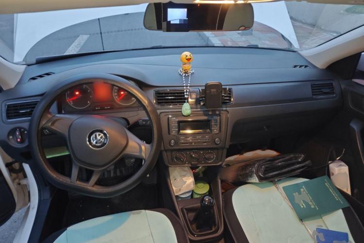 Used Volkswagen Santana 2016 1.4L Manual Fashion Edition Center Console