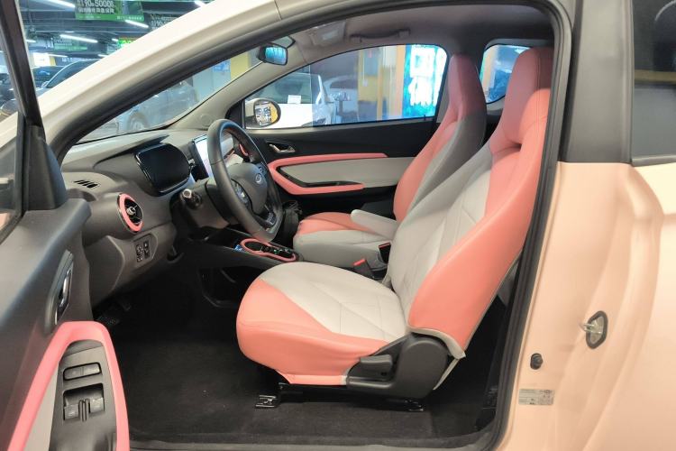 Used Chery New Energy Little Ant 2022 Revised Version Sweet Pink Edition Half-Sugar Version Lithium Iron Phosphate 30.7 kWh 30 kW 301 km