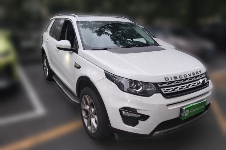 Used Land Rover Discovery Sport 2017 2.0T HSE Front Right 45 Deg