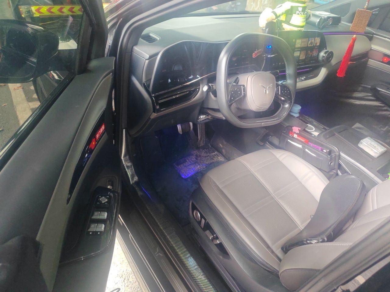 Hongqi EH7 2024 690 Pro — снимка 19