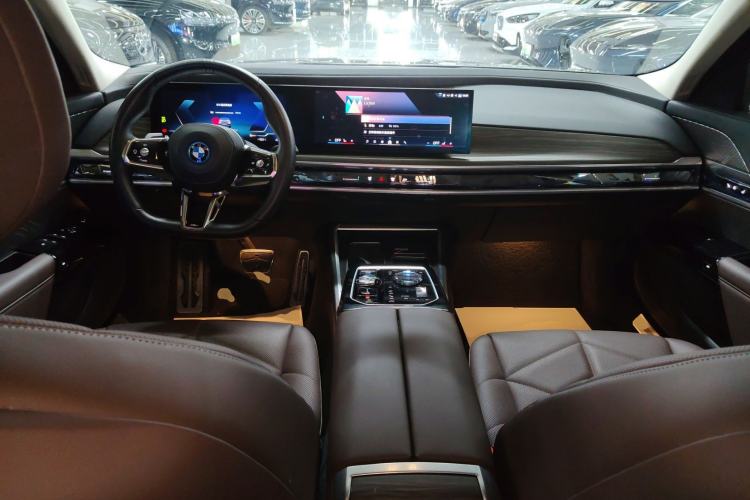 Used BMW i7 2023 eDrive50L Leading M Sport Package
