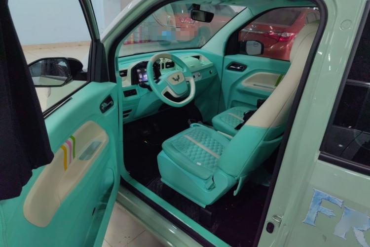Used Wuling Hongguang MINIEV 2021 Macaron Sandwich Model 170 km Lithium Iron Phosphate Driver Seat