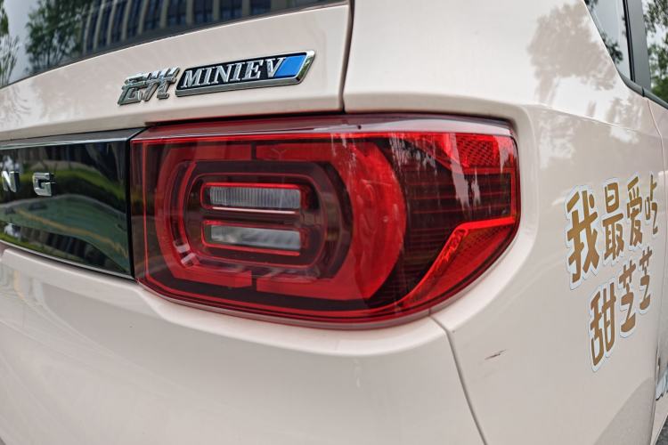 Used Wuling Hongguang MINIEV 2022 Macaron Premium Model – Lithium Iron Phosphate Exterior 5