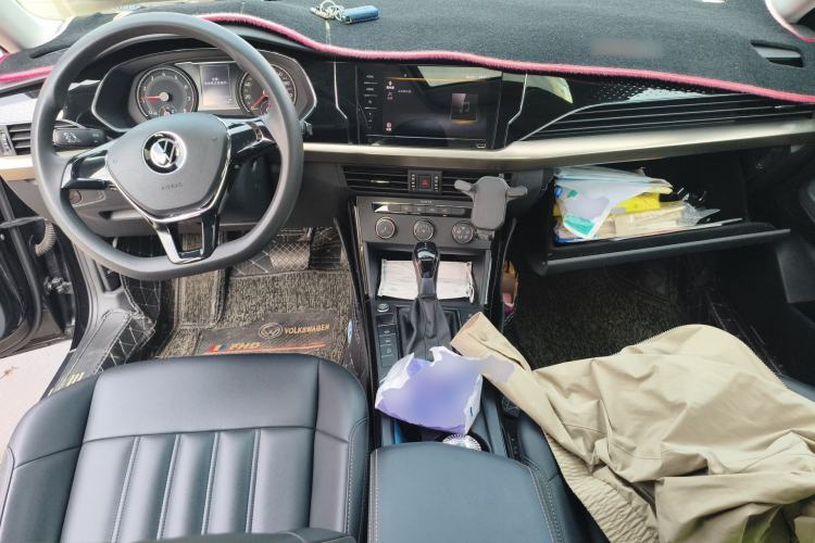 Used Volkswagen Passat 2020 Revised Version 280TSI Business Edition China VI Standard Center Console