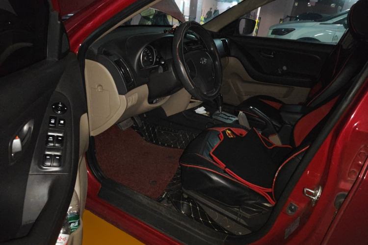 Used Hyundai Celesta 2011 1.6L Automatic Comfort Edition Driver Seat