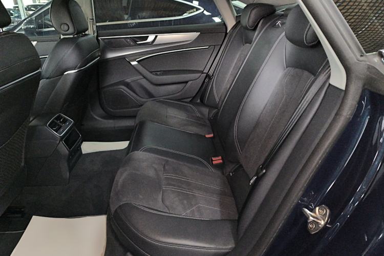 Used Audi A7L 2024 45TFSI S-line Dream-Building Edition Flow Crystal Package