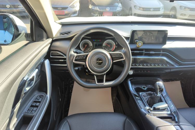 Used Zotye T500 2018 1.5T Manual Luxury Model
