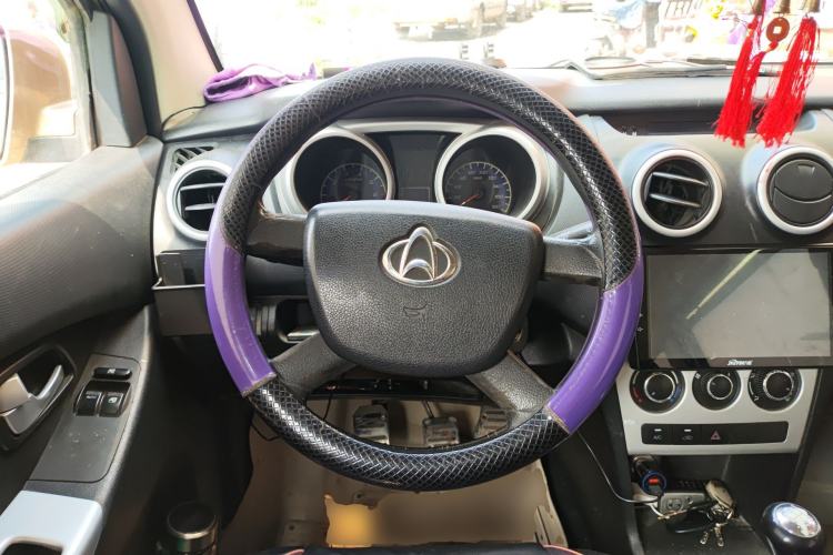Used CHANGAN KAICHENG Ounuo S 2014 1.5L Base Version Steering Wheel