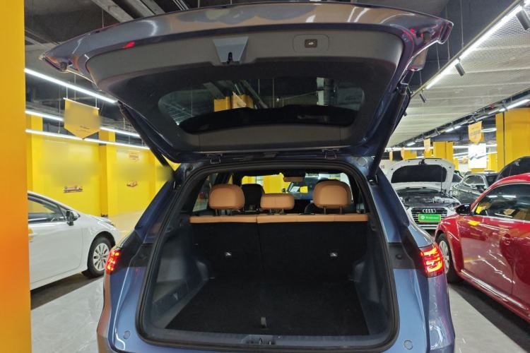 Used Geely Galaxy Galaxy Xingjian 7 EM-i 2025 120km Flagship Edition
