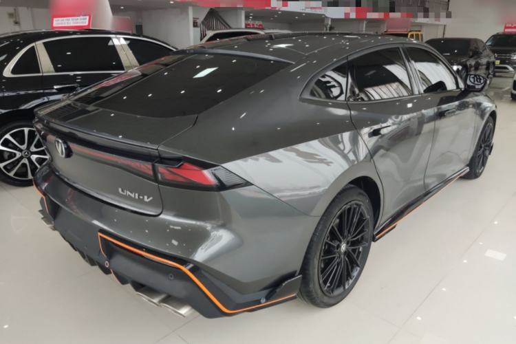 Used CHANGAN UNI-V 2023 1.5T Sport Edition
