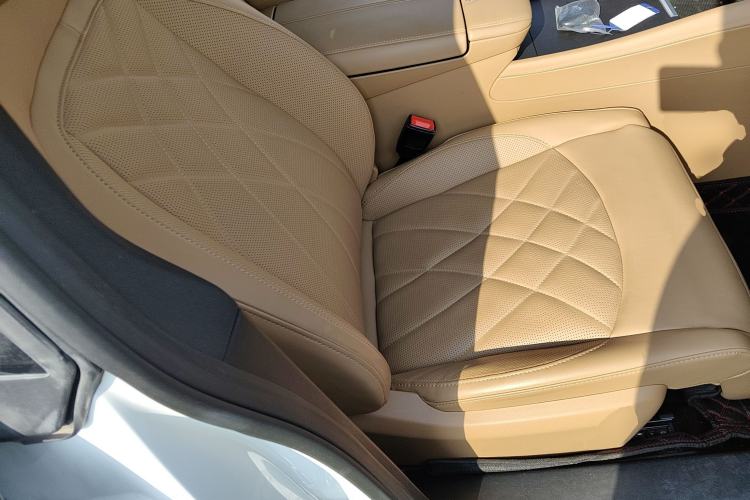 Used Rising R7 2023 Rear-Drive Screen King Edition