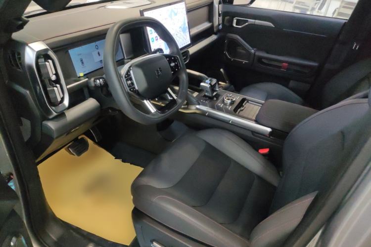 Used JETOUR Traveler 2023 2.0T All-Wheel Drive Conquer PRO Left Front Seat