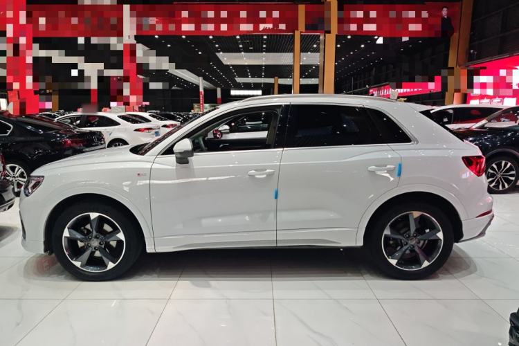 Used Audi Q3 2020 35 TFSI Fashion Dynamic Model