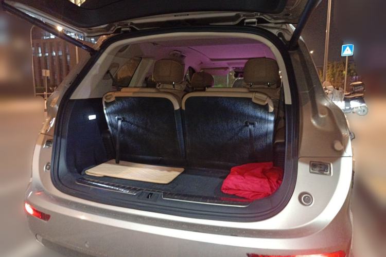 Used Hima AITO M7 2022 1.5T Four-Wheel Drive Luxury Edition Trunk